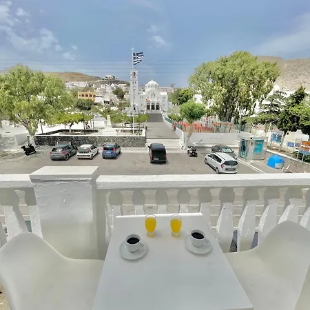 Sundreams Aparthotel Emporio (Santorini)